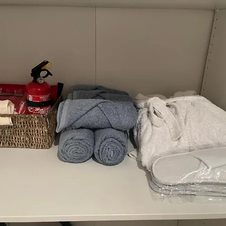 Sandys-beachhouse Rheinenergie Stadion -16 Fahrminuten Koeln Abtei Brauweiler Business Kueche Klima Parken Relax Travel Work