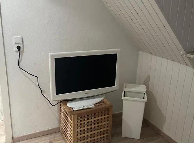 Sandys-beachhouse Rheinenergie Stadion -16 Fahrminuten Koeln Abtei Brauweiler Business Kueche Klima Parken Relax Travel Work דירה