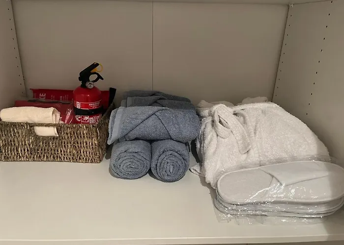 Sandys-beachhouse Rheinenergie Stadion -16 Fahrminuten Koeln Abtei Brauweiler Business Kueche Klima Parken Relax Travel Work