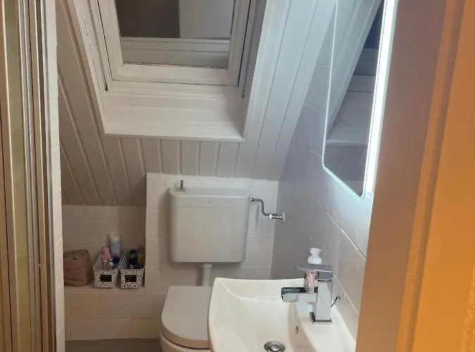 Sandys-beachhouse Rheinenergie Stadion -16 Fahrminuten Koeln Abtei Brauweiler Business Kueche Klima Parken Relax Travel Work 普尔海姆