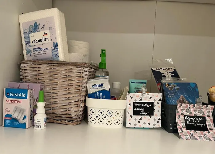 Sandys-beachhouse Rheinenergie Stadion -16 Fahrminuten Koeln Abtei Brauweiler Business Kueche Klima Parken Relax Travel Work 普尔海姆